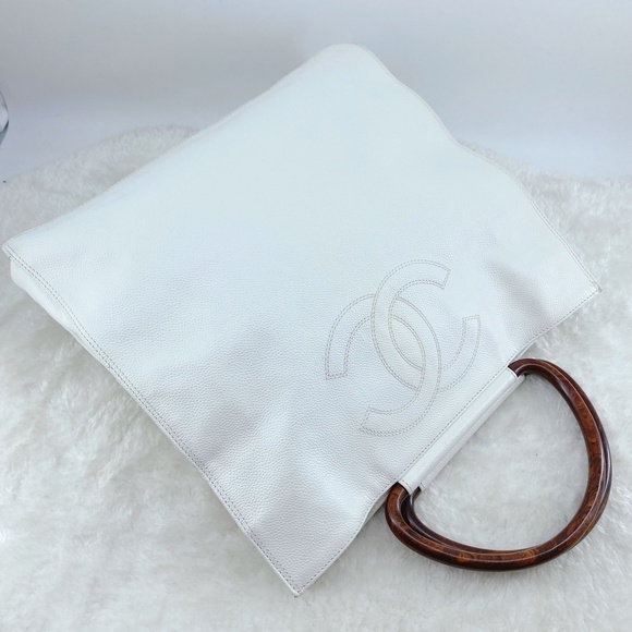Sale!❤️Chanel Vintage Caviar Wood Handle Tote - Picture 10 of 16